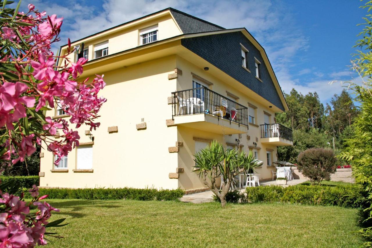 Apartamentos En Playa Canelas Portonovo Bagian luar foto